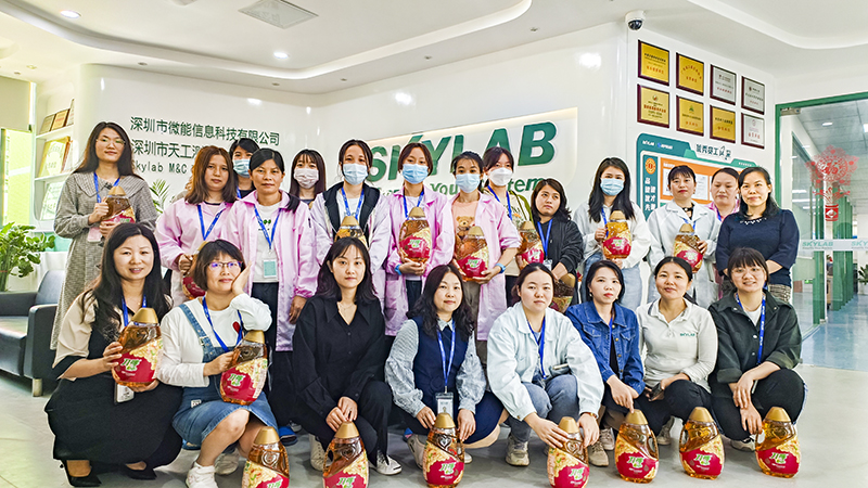 女神节送健康，SKYLAB油礼相送.jpg